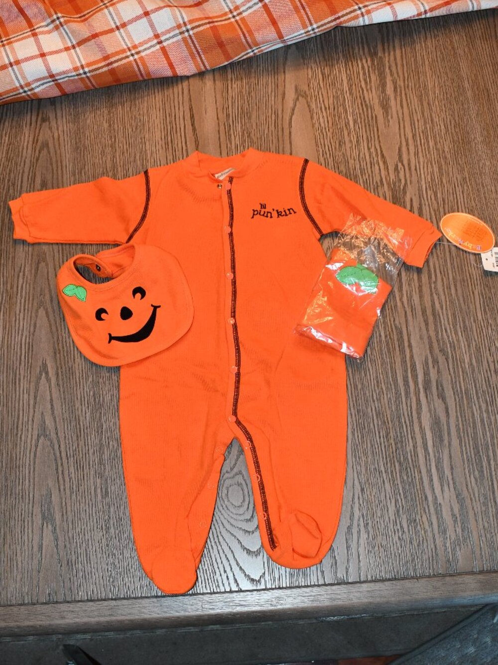 Babyworks 3 Piece Set Lil Pumpkin Bib Sleeper Hat Pumpkin Baby 3-6 Months